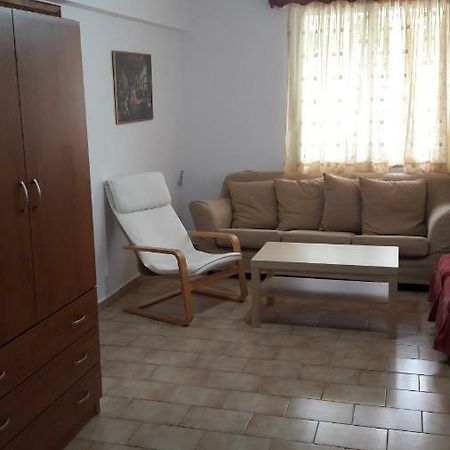 Anastasia' S Guest House نيوس مارماراس المظهر الخارجي الصورة