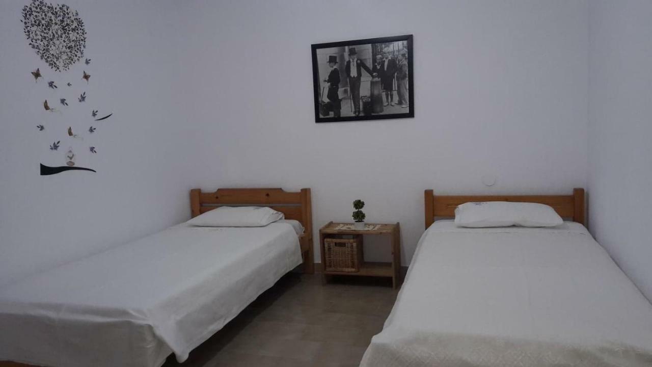Anastasia' S Guest House نيوس مارماراس المظهر الخارجي الصورة