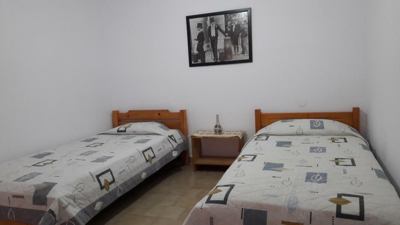 Anastasia' S Guest House نيوس مارماراس المظهر الخارجي الصورة