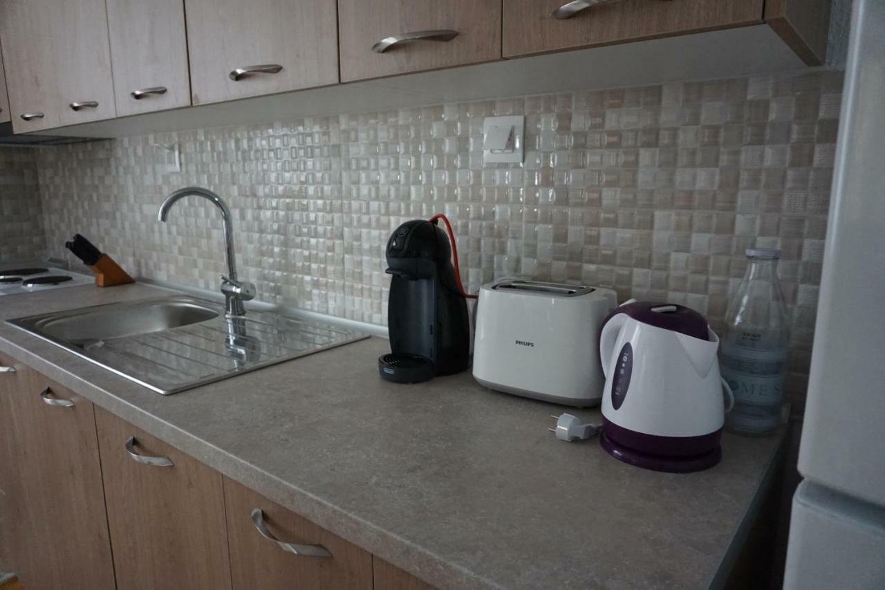 Anastasia' S Guest House نيوس مارماراس المظهر الخارجي الصورة