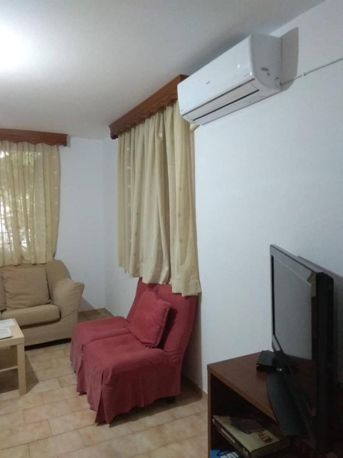 Anastasia' S Guest House نيوس مارماراس المظهر الخارجي الصورة